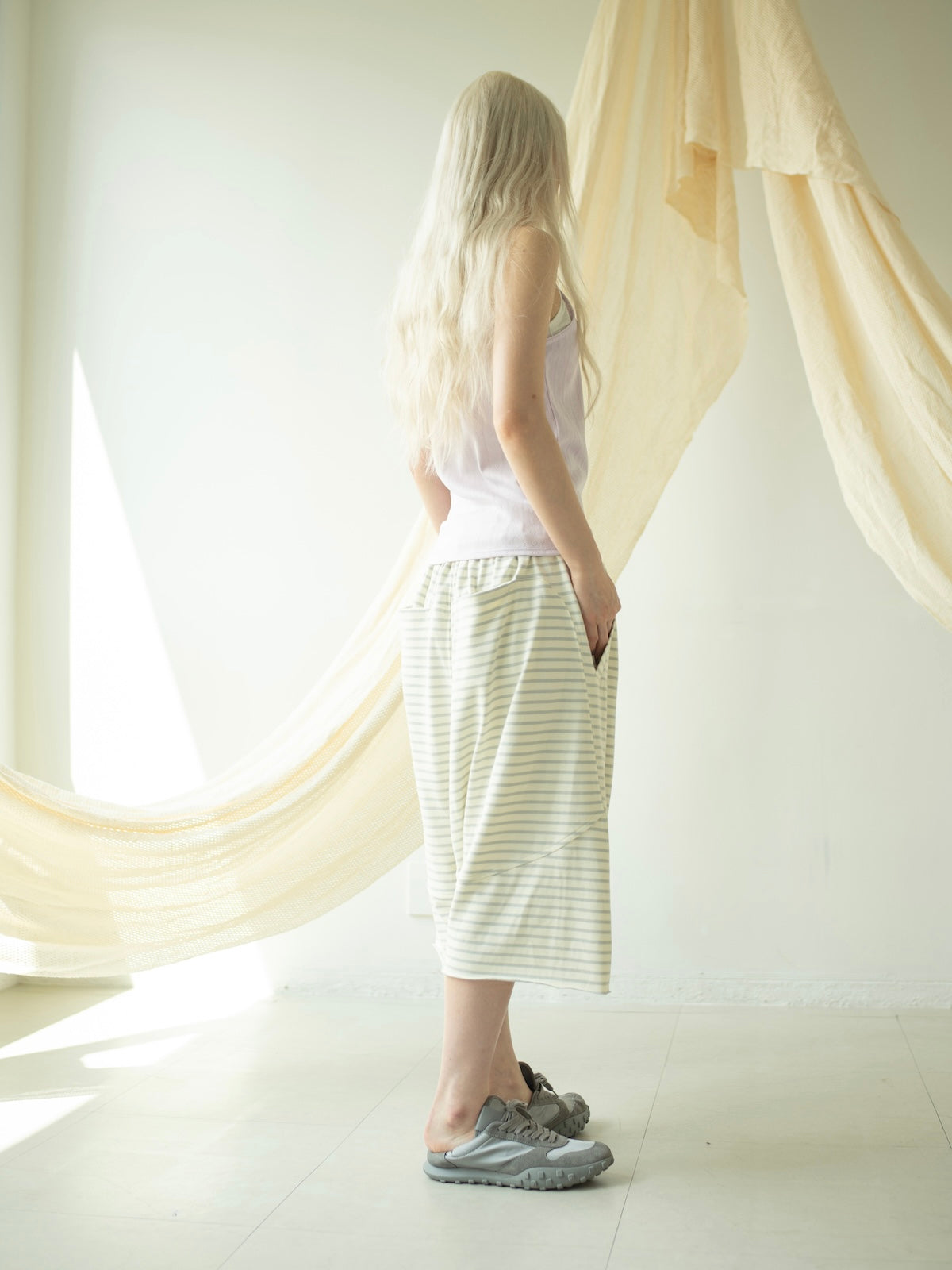 BORDER LOOSE HALF PANTS