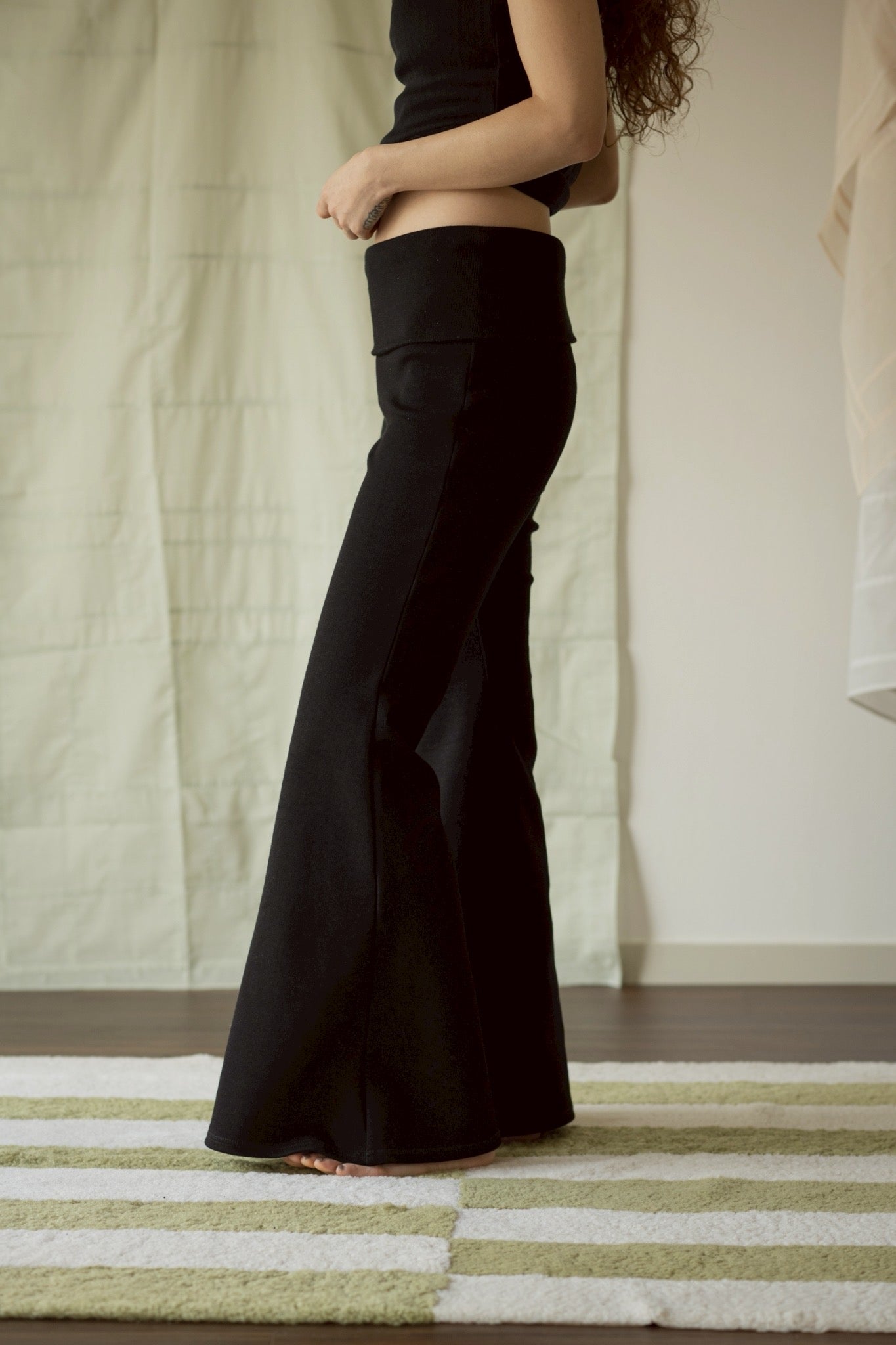 STRETCH HIGH-WAIST FLARE PANTS