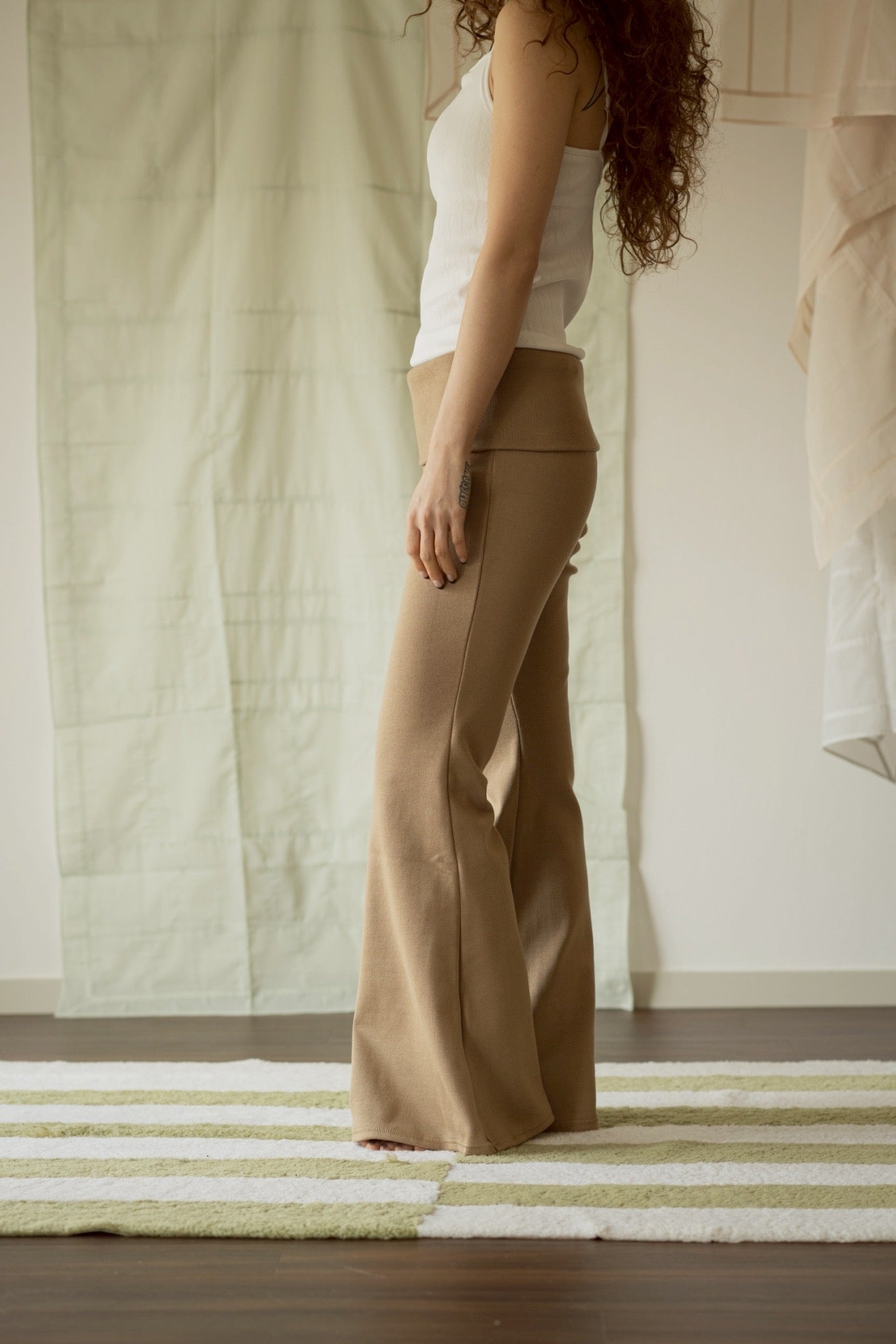 STRETCH HIGH-WAIST FLARE PANTS
