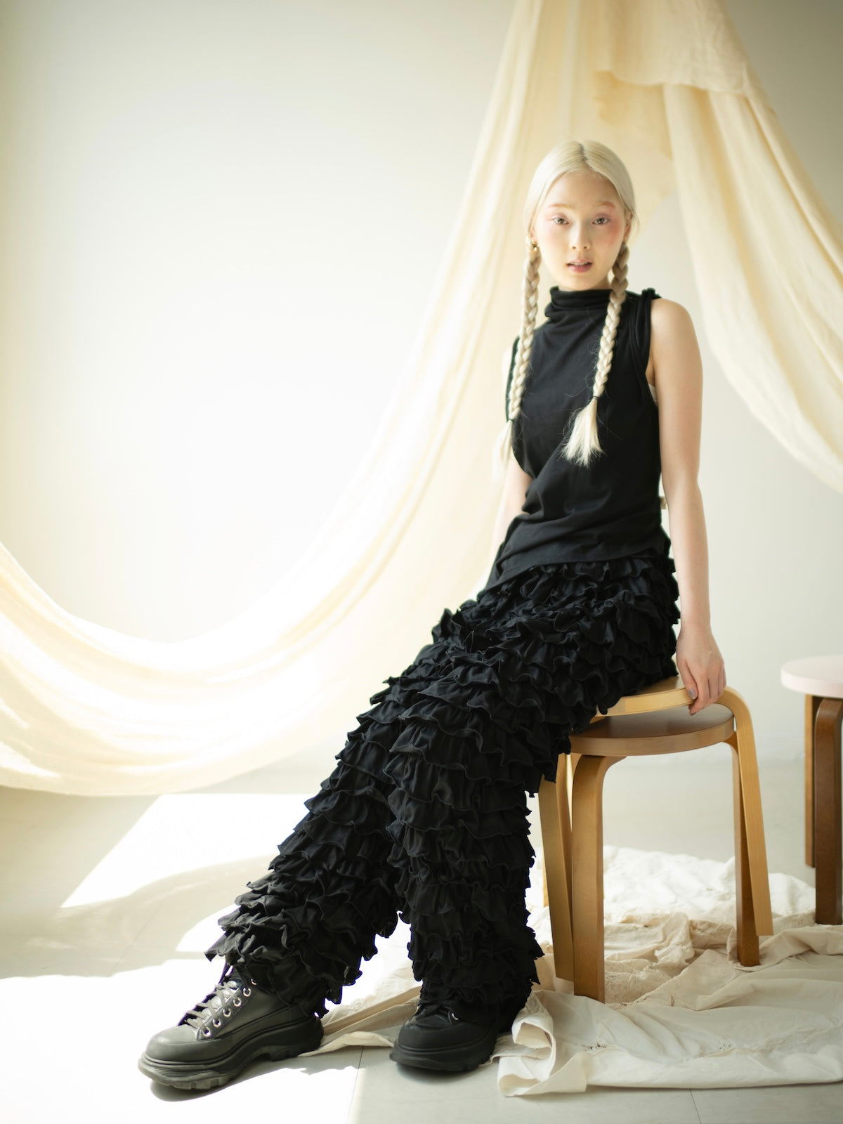FRILL CUTSAW LONGPANTS