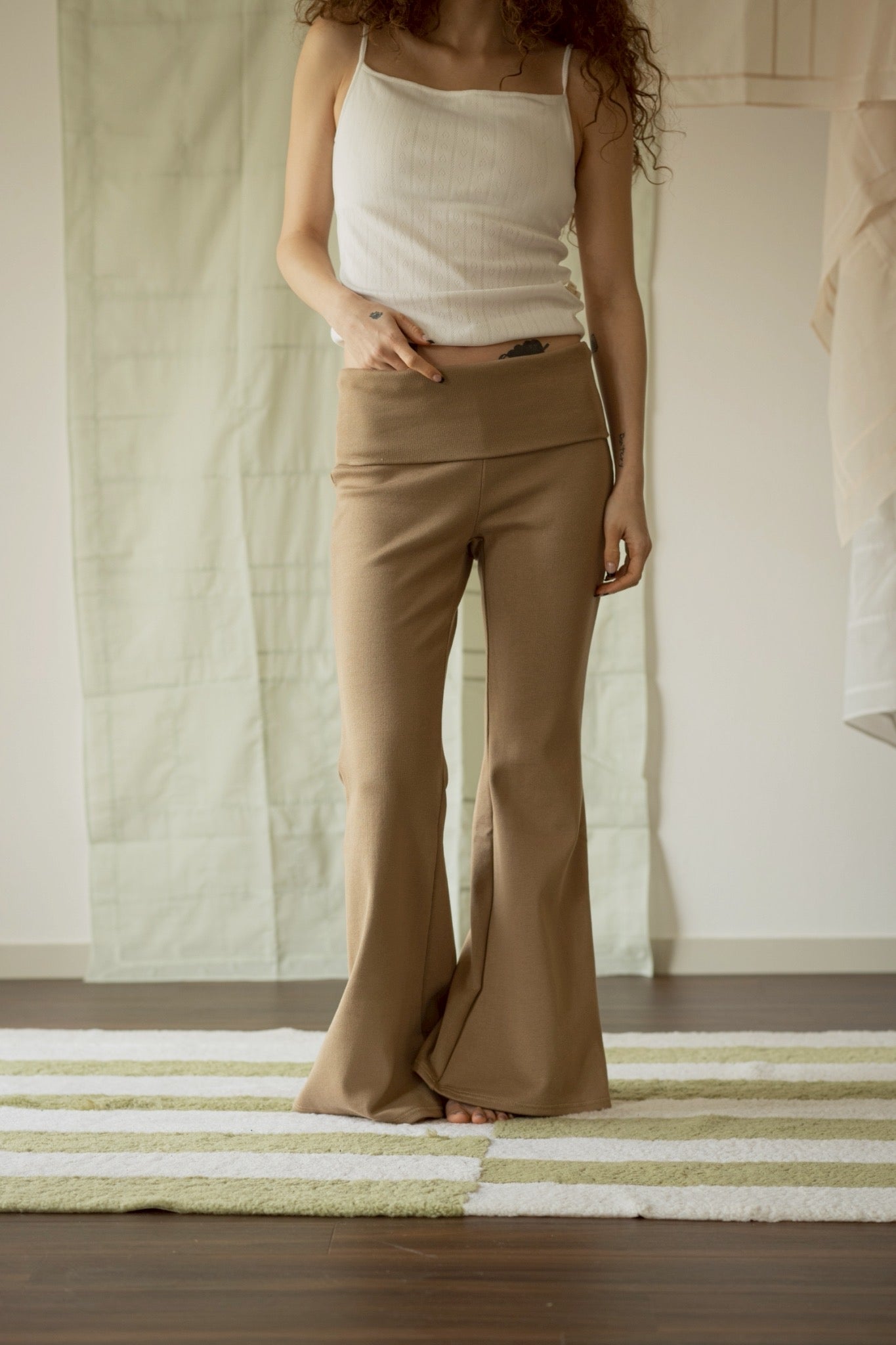 STRETCH HIGH-WAIST FLARE PANTS